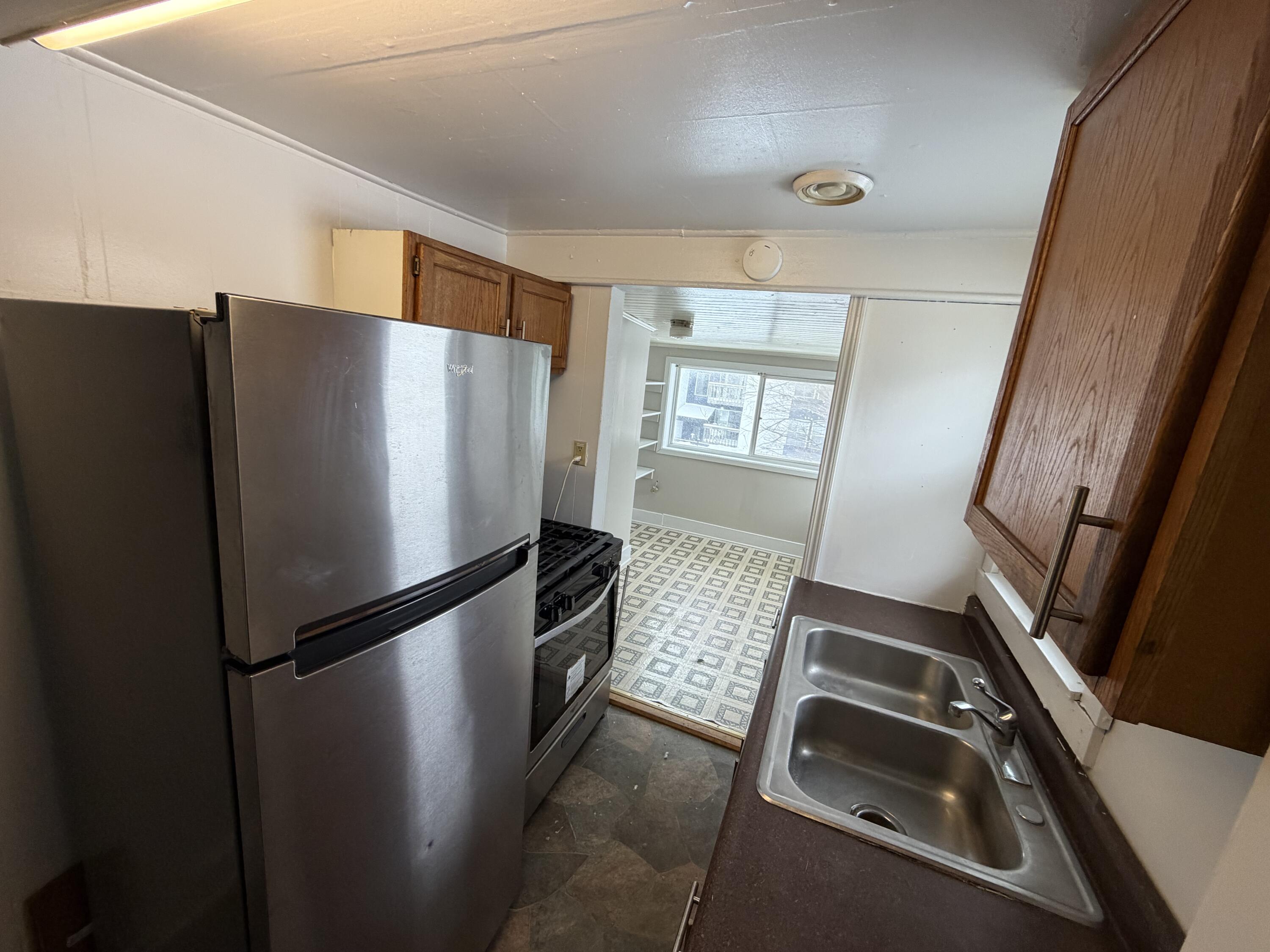 415 Davis Street Kalamazoo, MI 49007 - Photo 14 of 27 Photo Dec 29 2025, 11 10 06 AM