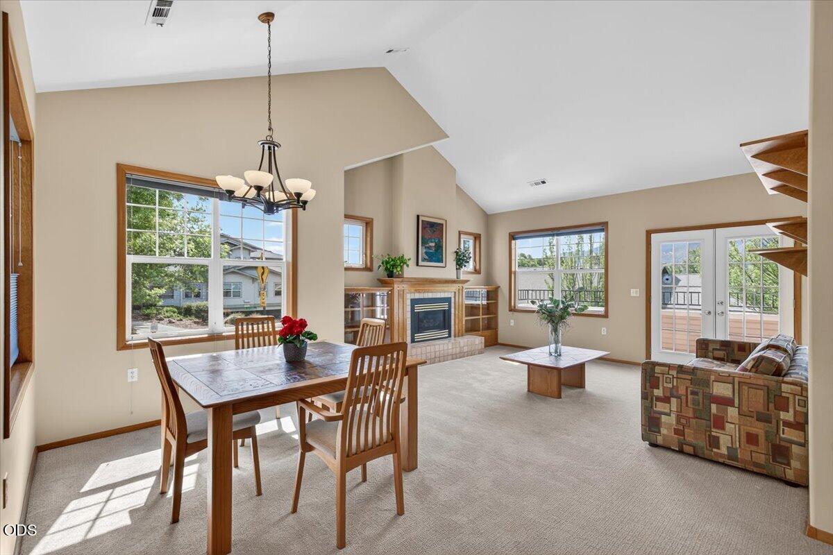 846 Stony Point Ashland, OR 97520 - Photo 7 of 54