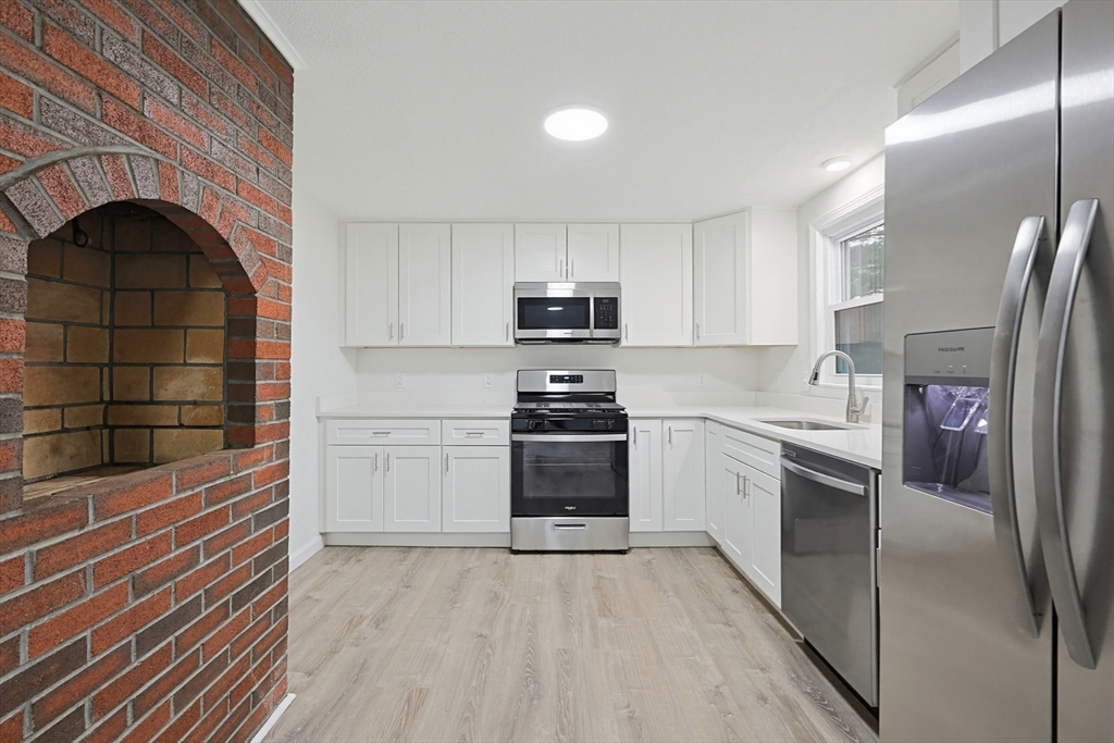 58 Ray Avenue Bellingham, MA 02019 - Photo 8 of 39