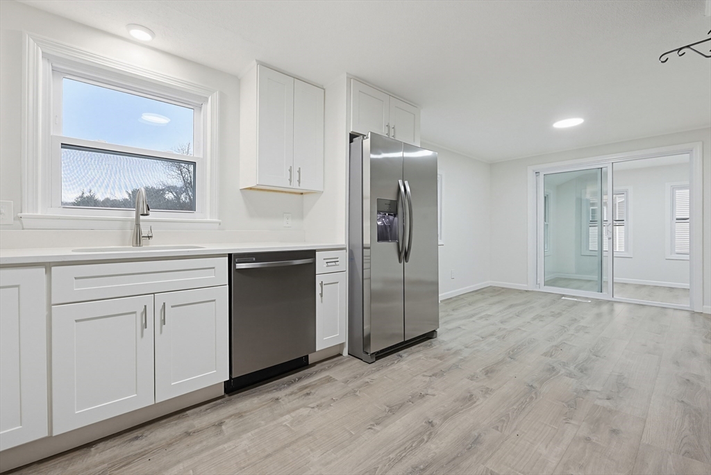 58 Ray Avenue Bellingham, MA 02019 - Photo 9 of 39