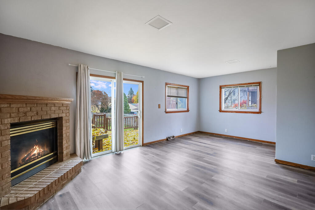 917 North 6th Street Manitowoc, WI 54220 - Photo 11 of 30 IMG_3160