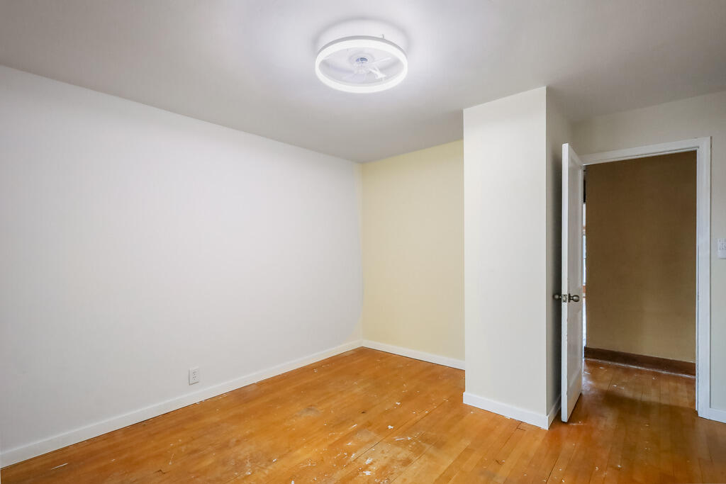 917 North 6th Street Manitowoc, WI 54220 - Photo 20 of 30 IMG_3200