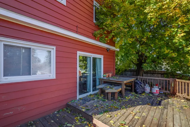 $209,900 | 917 North 6th Street, Manitowoc, WI 54220