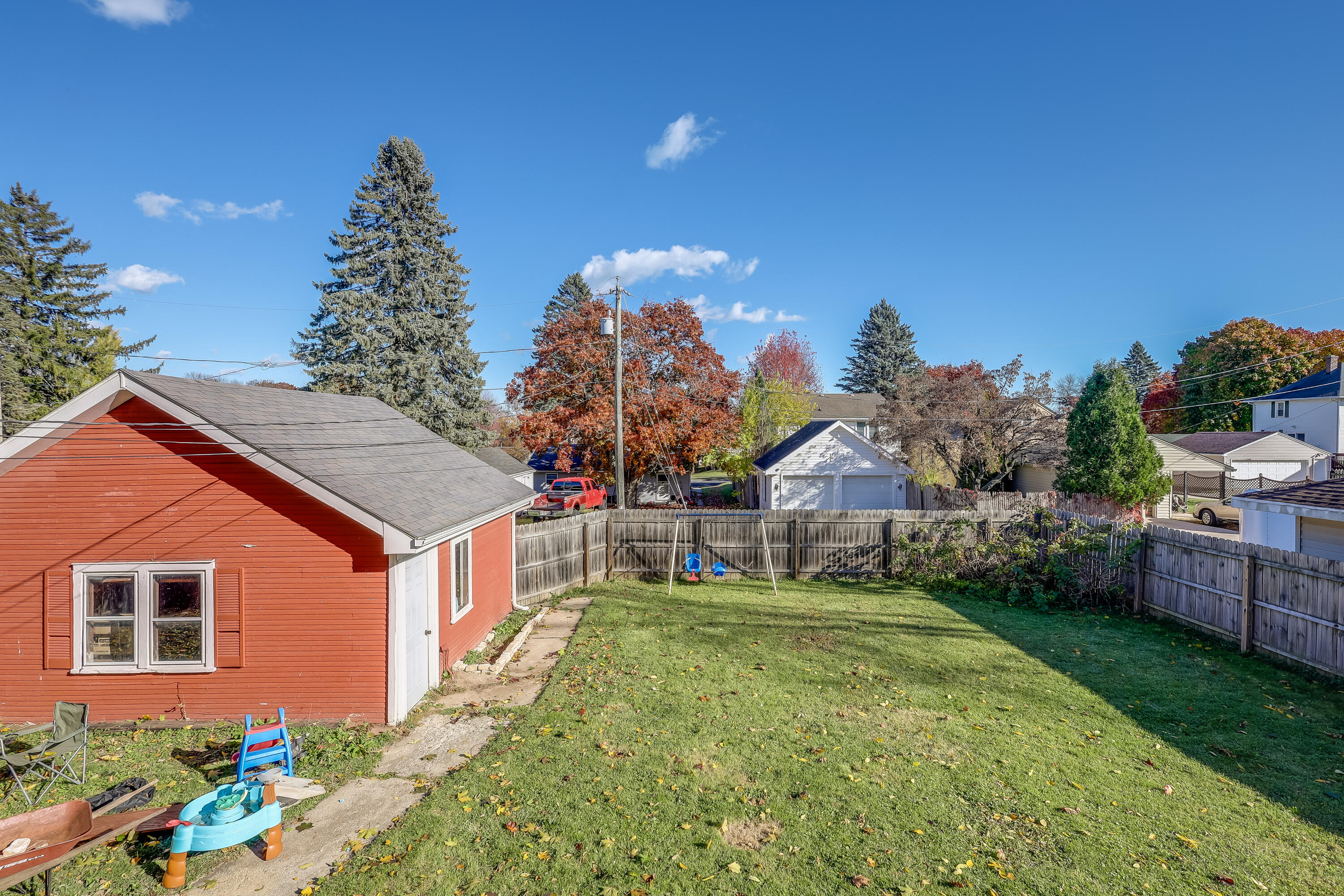 917 North 6th Street Manitowoc, WI 54220 - Photo 5 of 30 IMG_2890