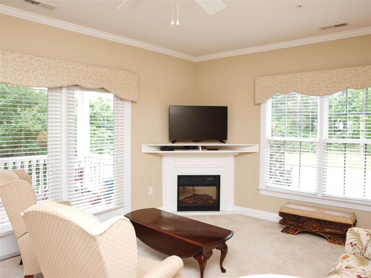 7510 Lead Mine Road, Unit 200 Raleigh, NC 27615 - Photo 8 of 21 Open Concept Family Room