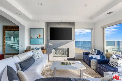 $10,950,000 | 27336 Escondido Beach Road, Malibu, CA 90265