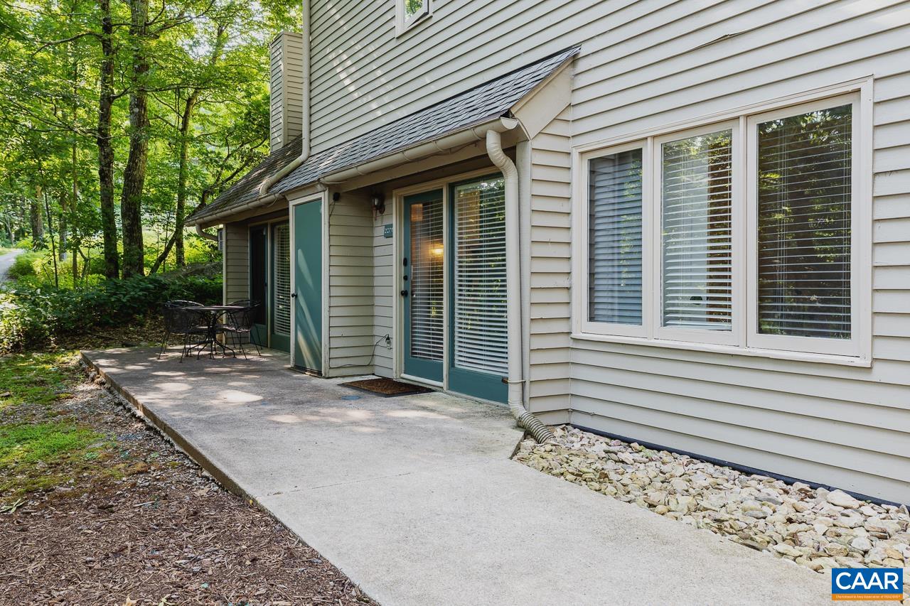 2201 Tanners Ridge Roseland, VA 22967 - Photo 2 of 19 Gallery Image 2