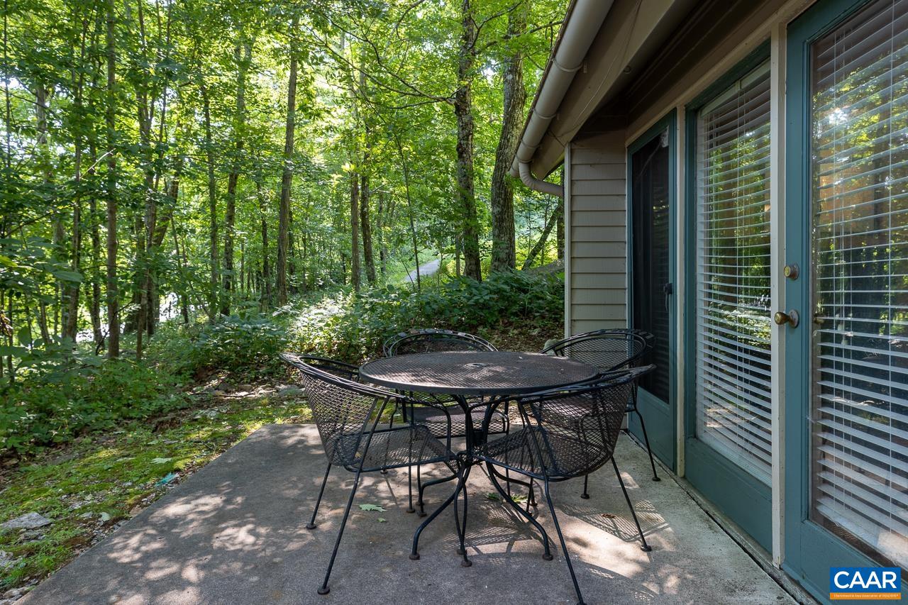 2201 Tanners Ridge Roseland, VA 22967 - Photo 3 of 19 Gallery Image 3