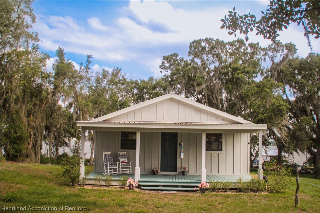 320 Lake June Road Lake Placid, FL 33852 - Photo 1 of 23 Gallery Image 1