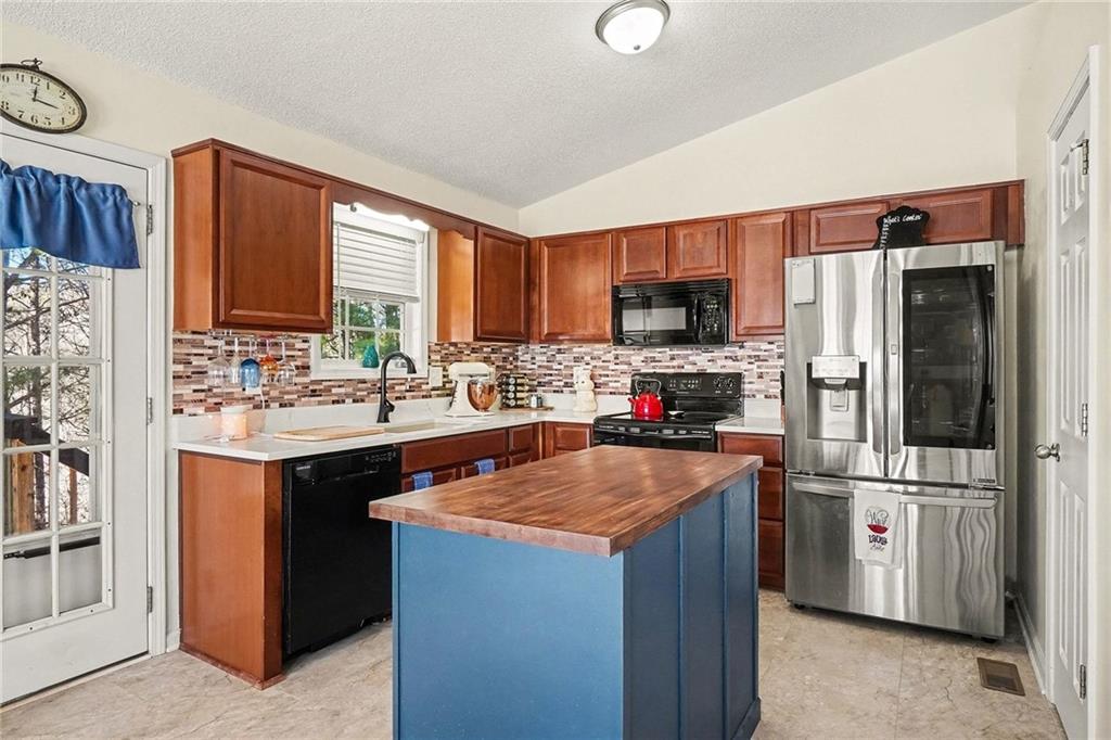 100 Hunter Place Dallas, GA 30132 - Photo 9 of 27