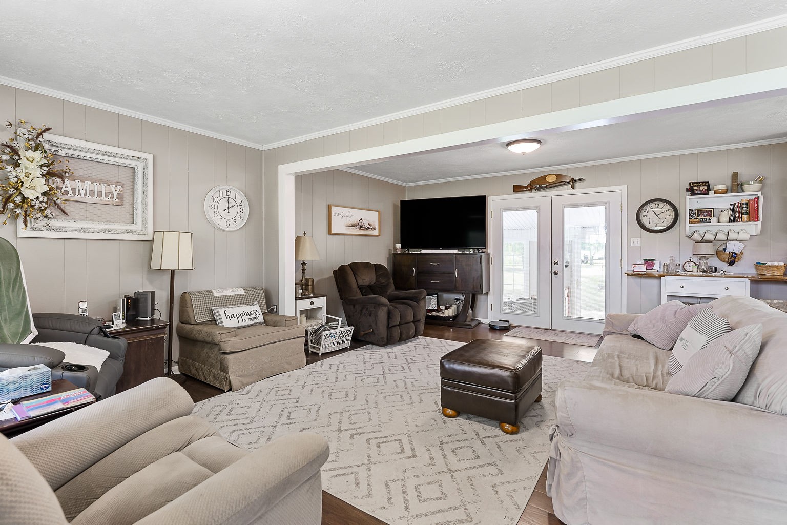 1514 Jefferson Road Smithville, TN 37166 - Photo 20 of 53 a living room with furniture kitchen view and a window