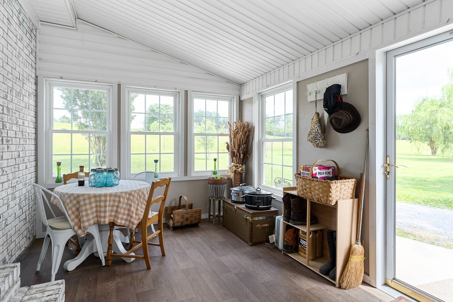 1514 Jefferson Road Smithville, TN 37166 - Photo 31 of 53 a dining room with furniture and windows