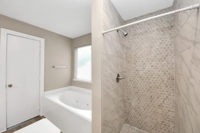 $1,975 | 18178 Woodsdale Court, Porter, TX 77365