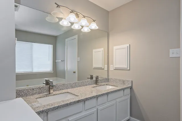 $1,975 | 18178 Woodsdale Court, Porter, TX 77365