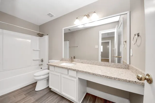 $1,975 | 18178 Woodsdale Court, Porter, TX 77365