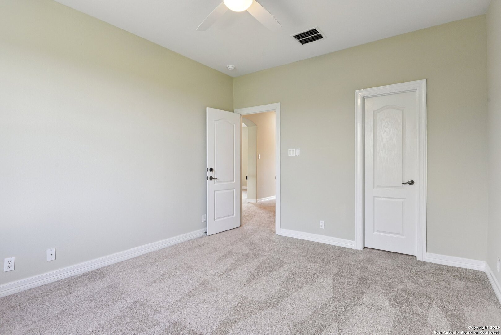 522 Heather Ridge San Antonio, TX 78260 - Photo 31 of 41 a view of an empty room