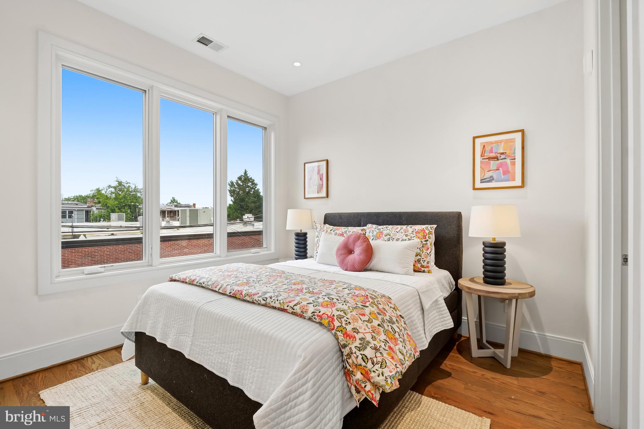 270 15th Street Southeast, Unit 202 Washington, DC 20003 - Photo 17 of 27