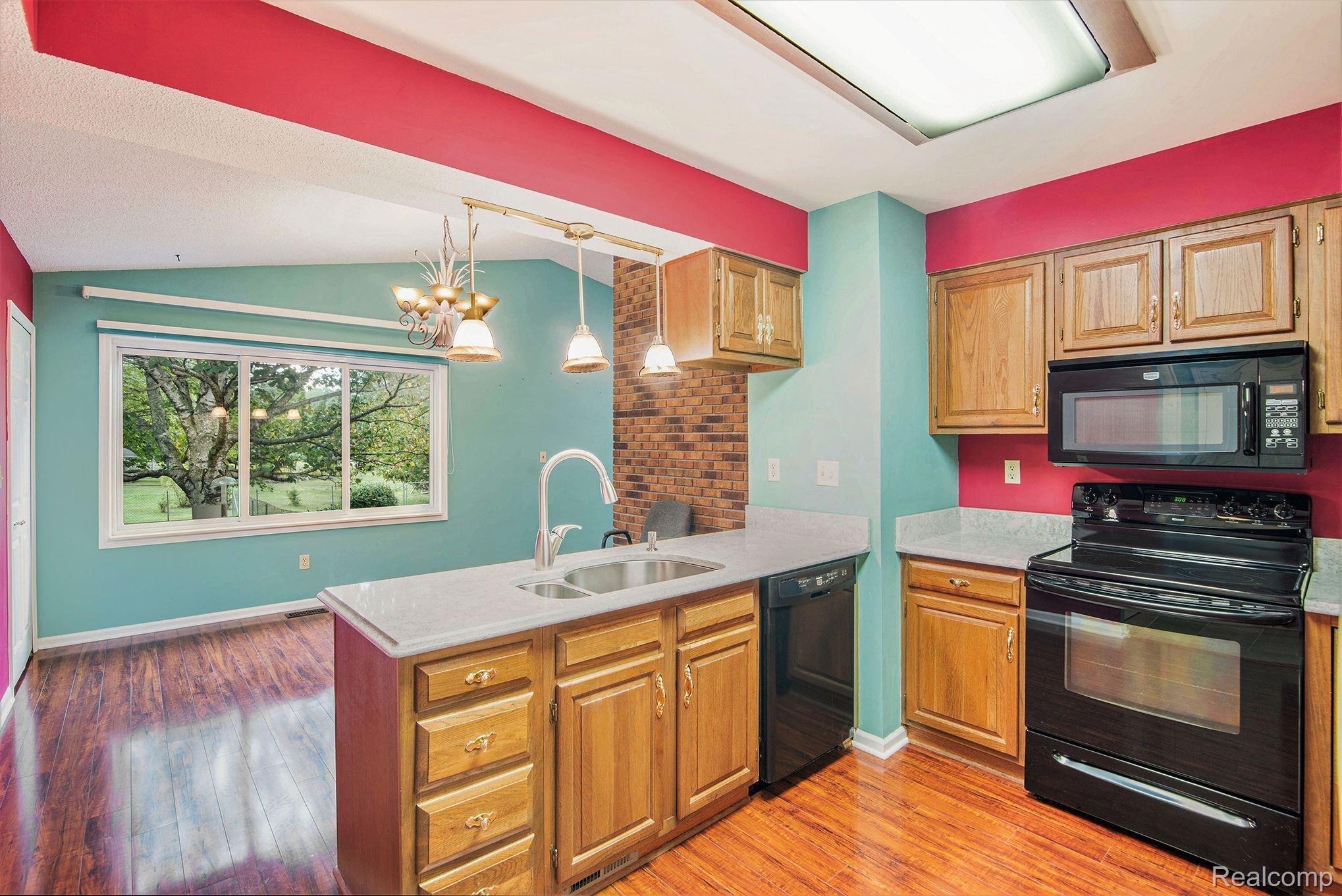 10436 Halsey Road Grand Blanc, MI 48439 - Photo 3 of 37 Fully Updated Kitchen