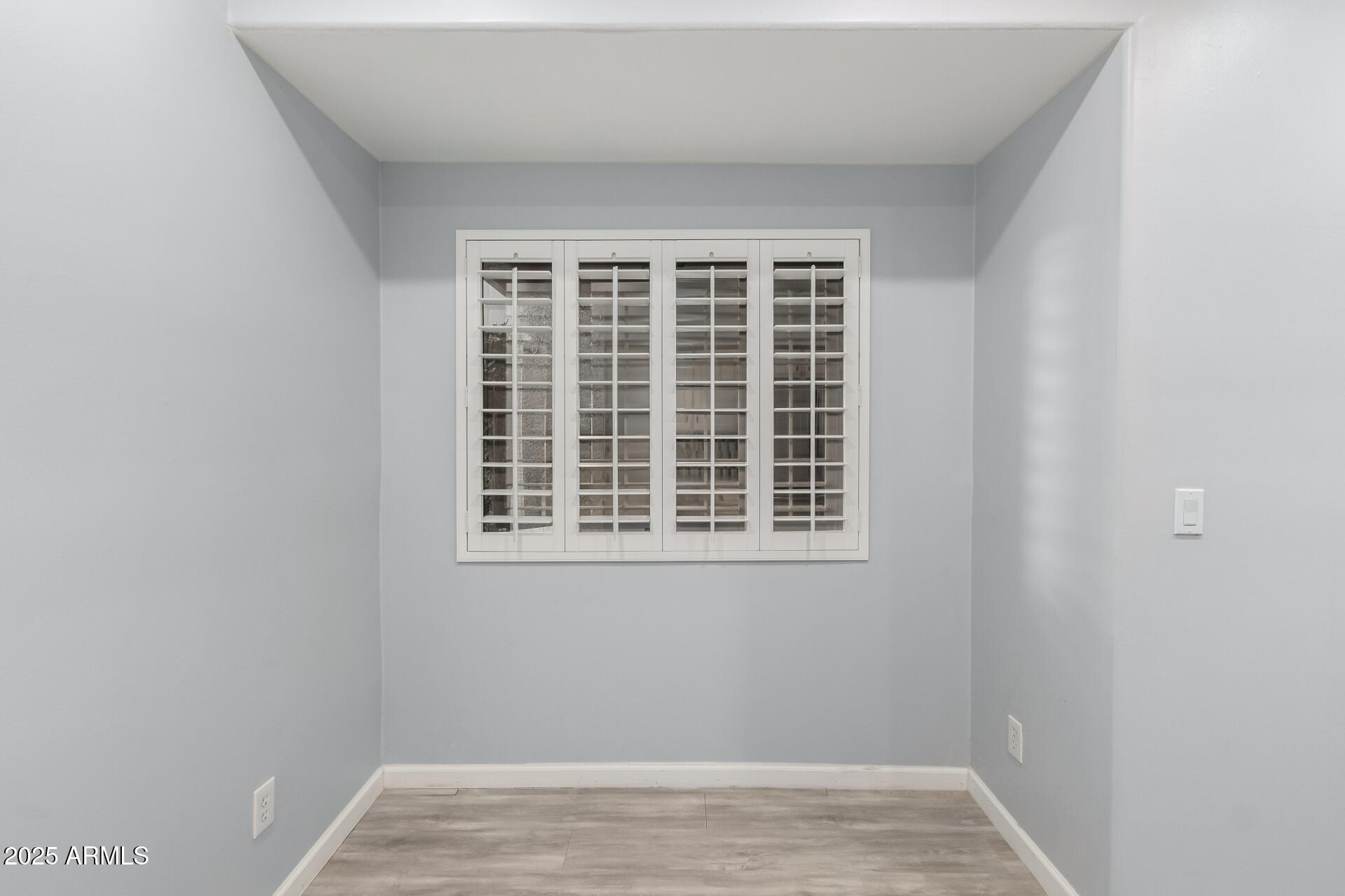 45 East 9th Place, Unit 80 Mesa, AZ 85201 - Photo 24 of 38 a view of an empty room with a window