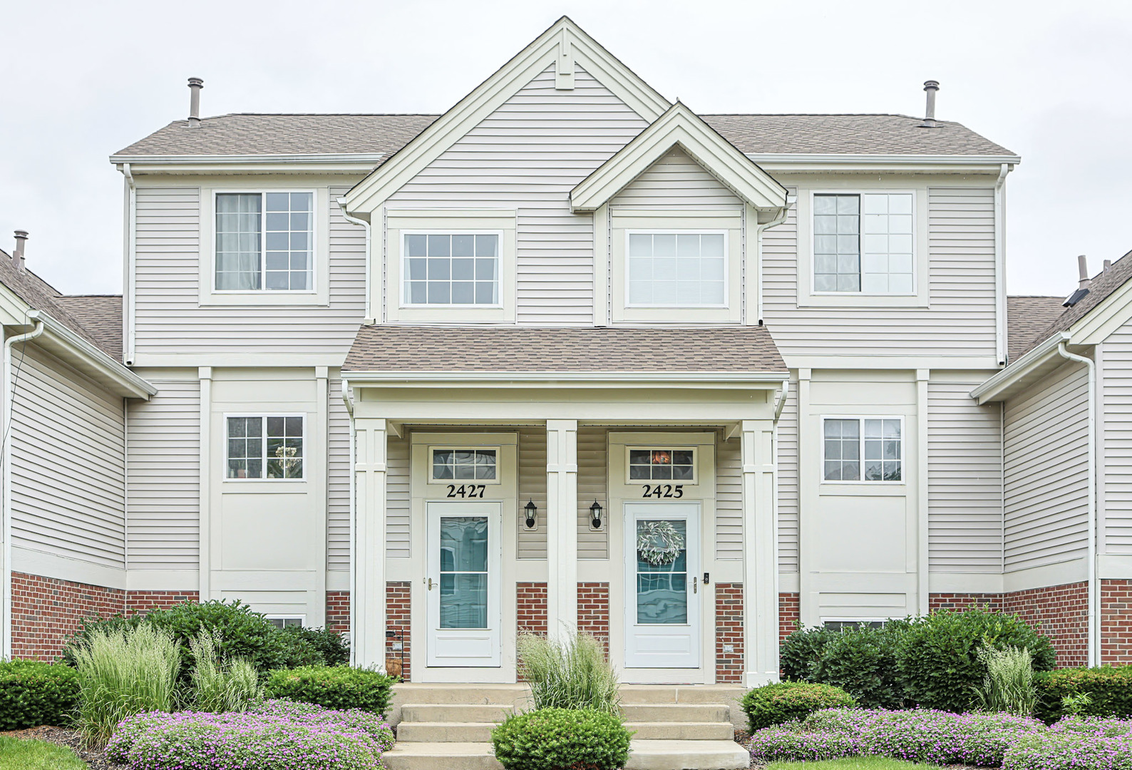 2425 Daybreak Court Elgin, IL 60123 - Photo 1 of 26