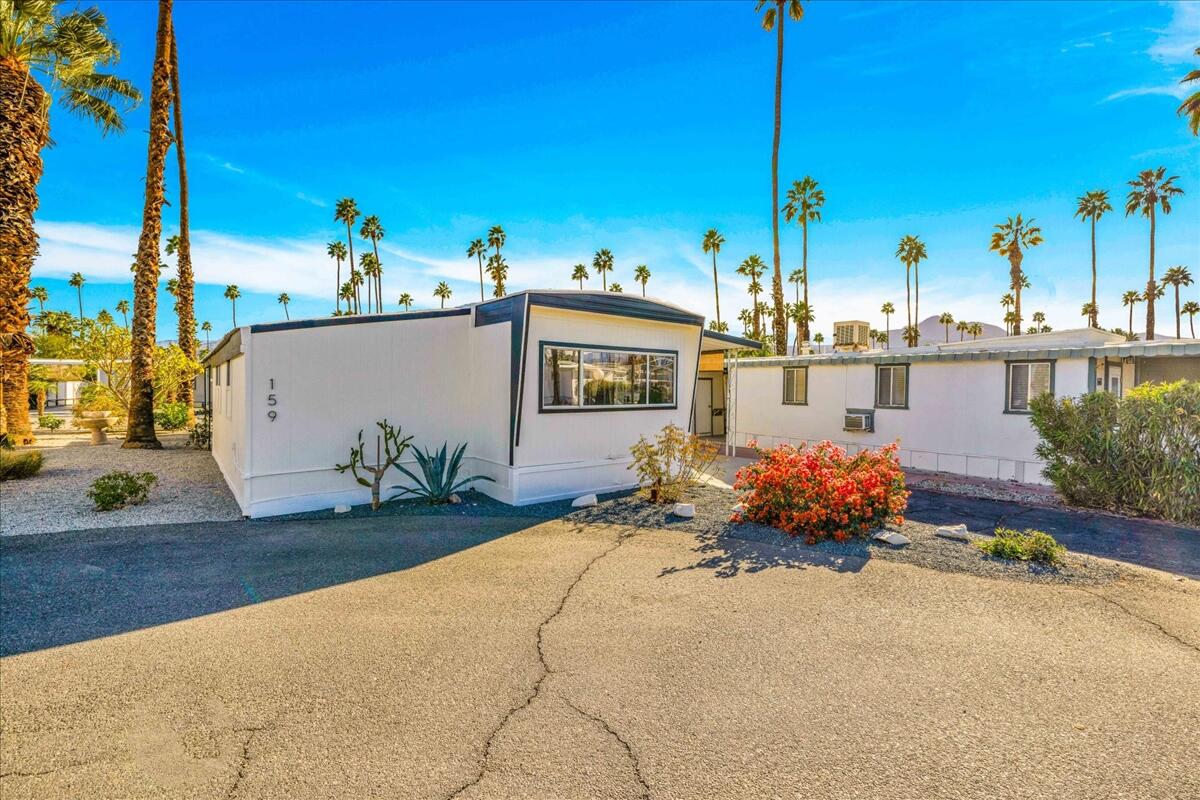 159 Coyote Cathedral City, CA 92234 - Photo 2 of 28 40-Reshoot (3)