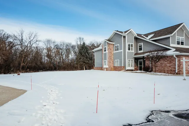 $215,000 | 18 Pluim Drive, Unit 16, Waupun, WI 53963