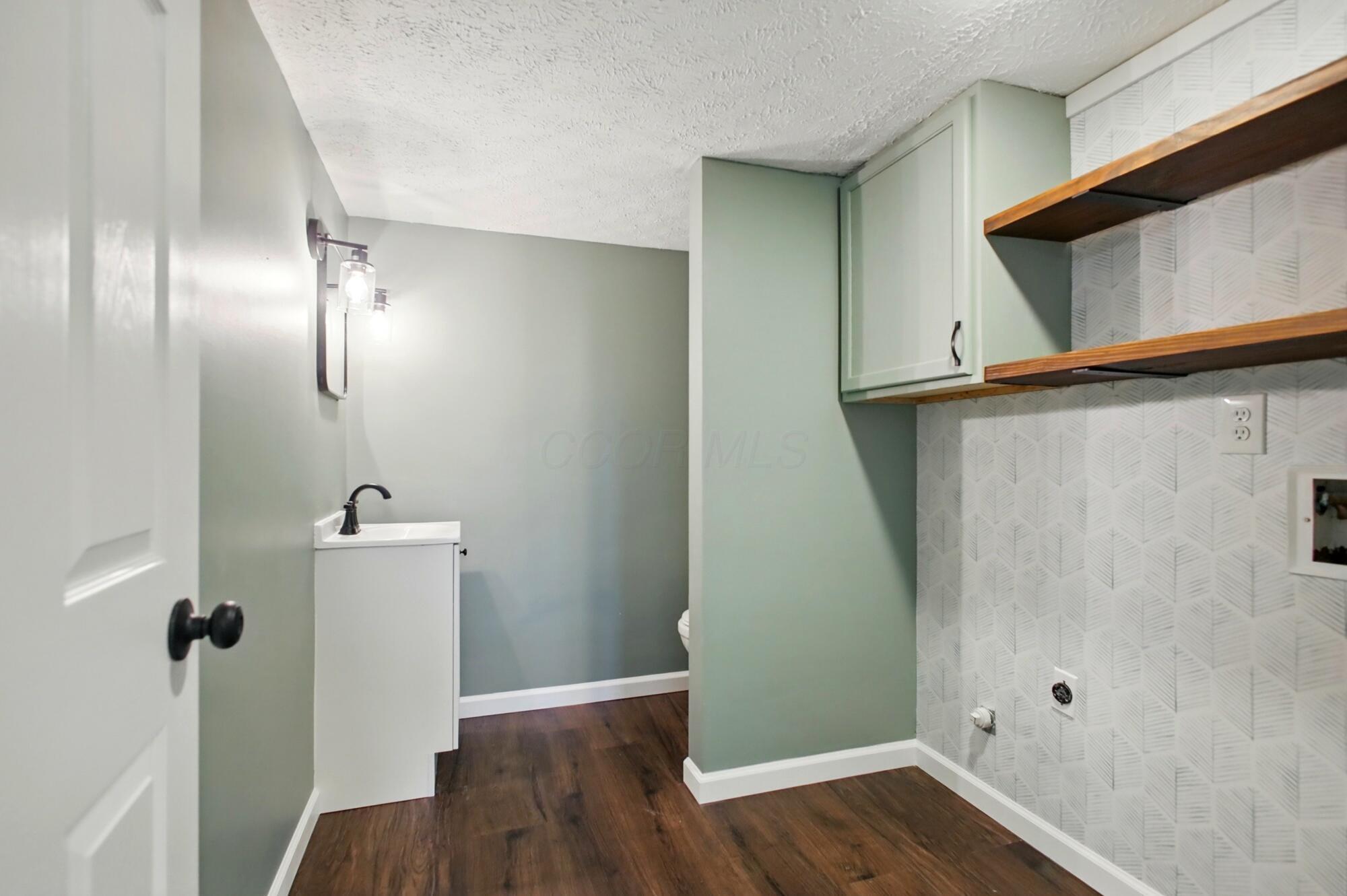834 Doherty Road Columbus, OH 43228 - Photo 45 of 55 Laundry/Half bath