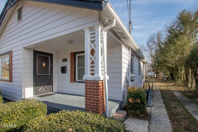 $215,000 | 416 Randolph Street, Bristol, VA 24201