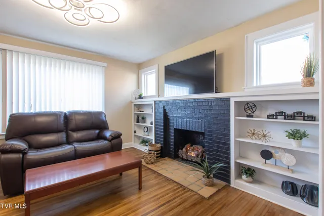 $215,000 | 416 Randolph Street, Bristol, VA 24201