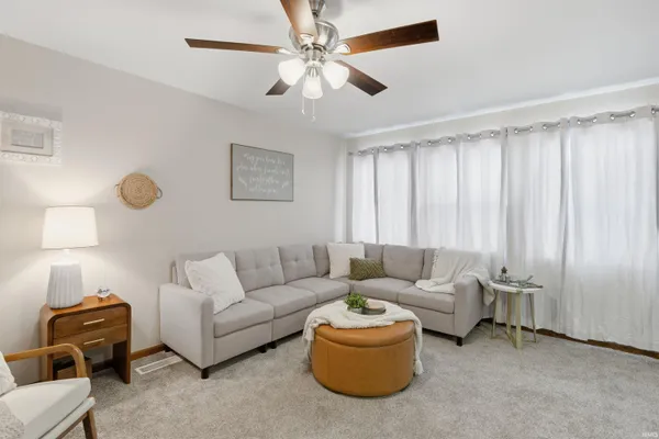 $169,900 | 800 North Knight Circle, Marion, IN 46952