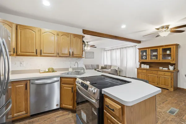 $169,900 | 800 North Knight Circle, Marion, IN 46952