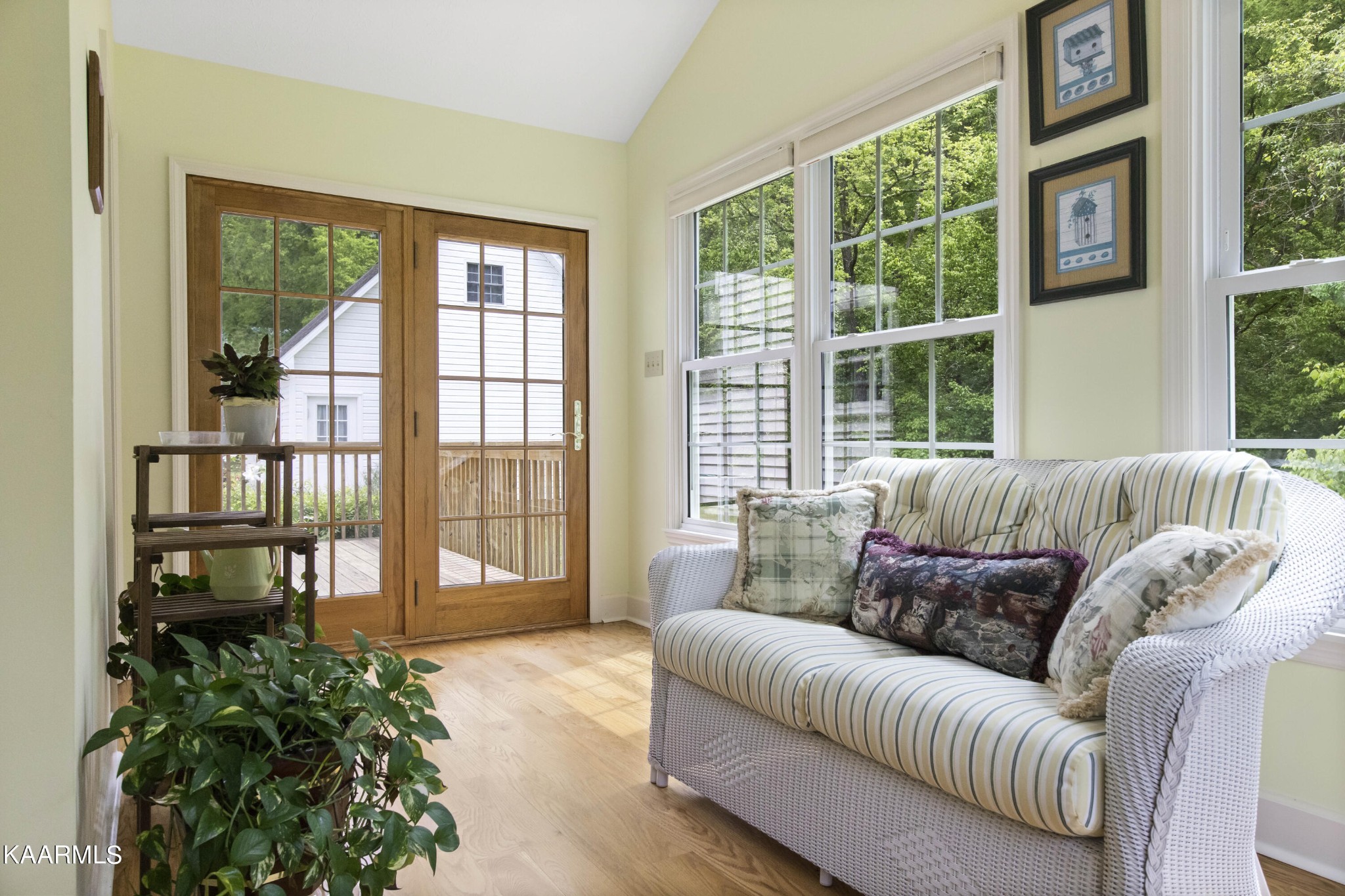 291 Lone Ridge Lane Clinton, TN 37716 - Photo 8 of 30 a living room with furniture and a large window