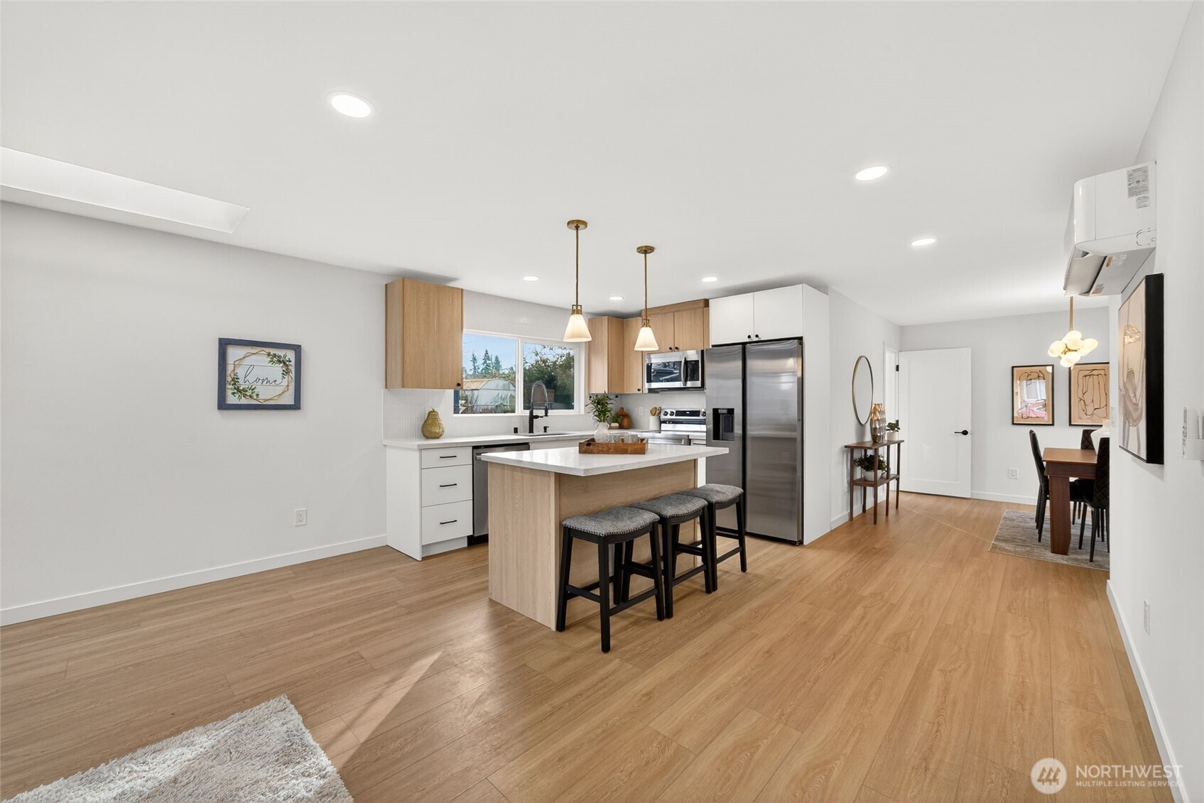 2311 Northeast 6th Place Renton, WA 98056 - Photo 8 of 40