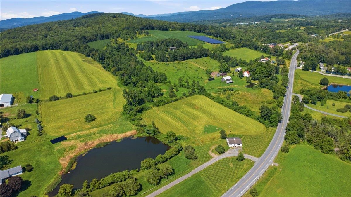 3213 West Road Bennington, VT 05201 - Photo 8 of 31 Gallery Image 8