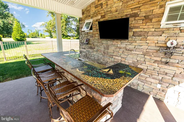 a view of a outdoor space with seating area