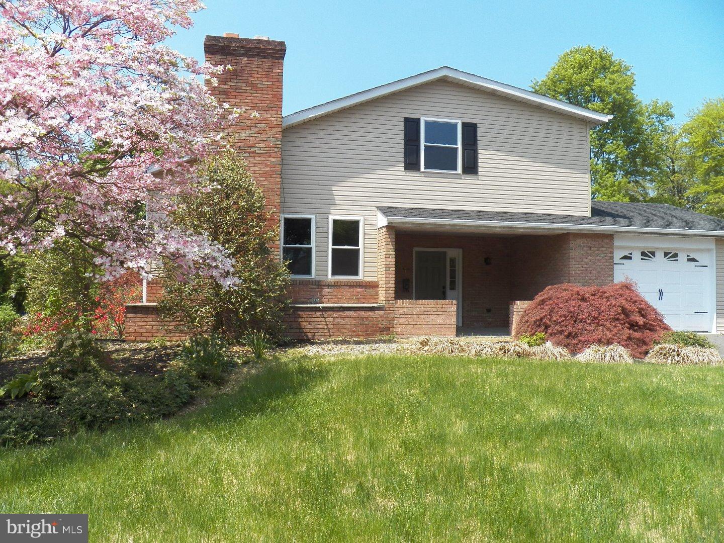 317 Highland Road Pottstown, PA 19464 - Photo 2 of 24 Gallery Image 2