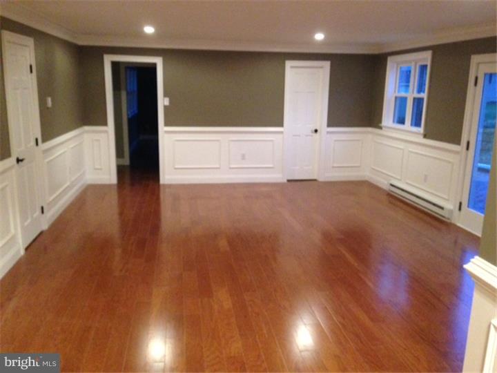 317 Highland Road Pottstown, PA 19464 - Photo 4 of 24 Dining Room