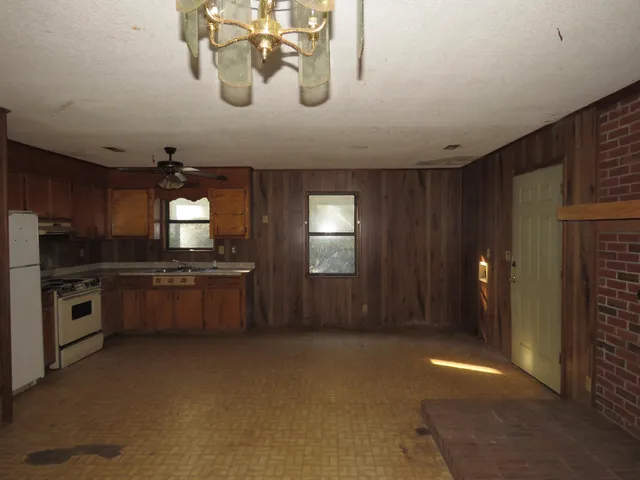 $85,000 | 4365 Newberry Highway, Saluda, SC 29138