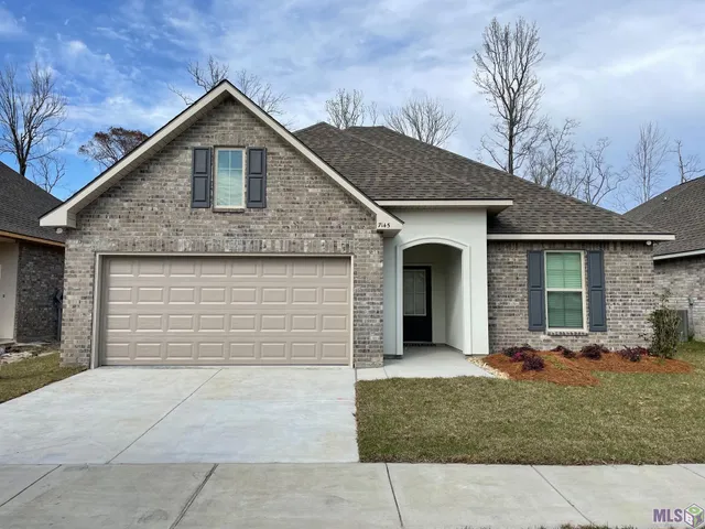 $2,400 | 7145 Kenilworth Crossing Avenue, Baton Rouge, LA 70820
