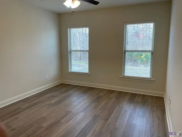 $2,400 | 7145 Kenilworth Crossing Avenue, Baton Rouge, LA 70820