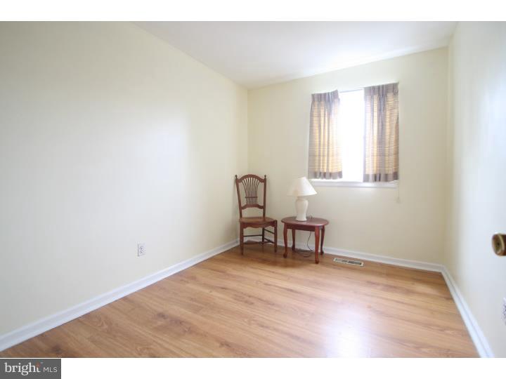 3550 Brookview Road Philadelphia, PA 19154 - Photo 14 of 25 Bedroom 2