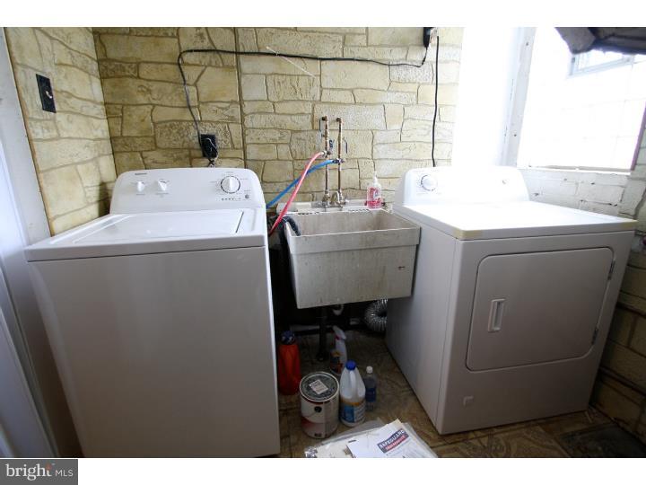 3550 Brookview Road Philadelphia, PA 19154 - Photo 23 of 25 Laundry Room