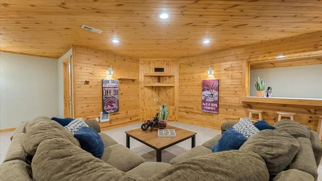 $398,500 | 151 Bluffs Road Northwest, Alexandria, MN 56308