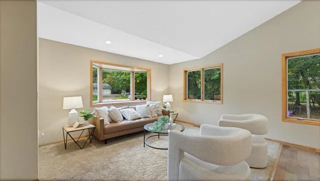 $398,500 | 151 Bluffs Road Northwest, Alexandria, MN 56308