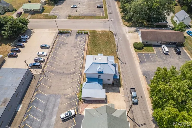 $295,000 | 8 South A Street, Farmington, MO 63640