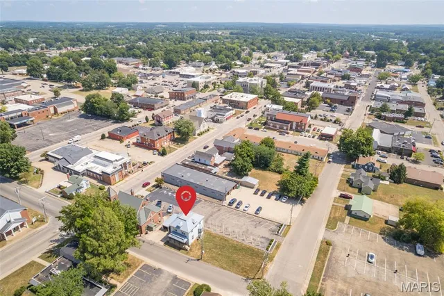 $295,000 | 8 South A Street, Farmington, MO 63640
