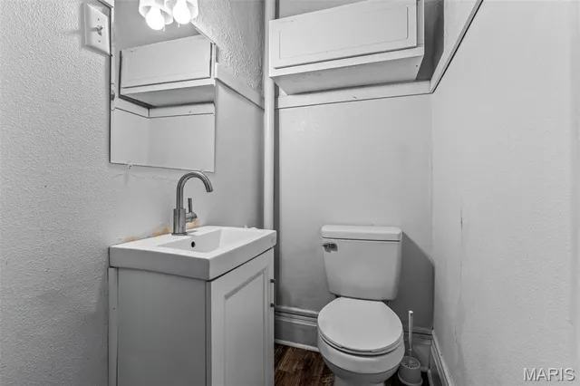 $295,000 | 8 South A Street, Farmington, MO 63640