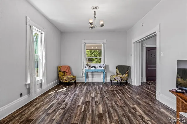 $295,000 | 8 South A Street, Farmington, MO 63640