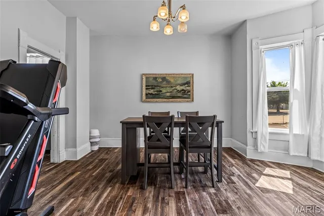 $295,000 | 8 South A Street, Farmington, MO 63640