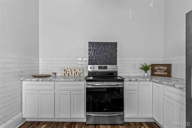 $295,000 | 8 South A Street, Farmington, MO 63640